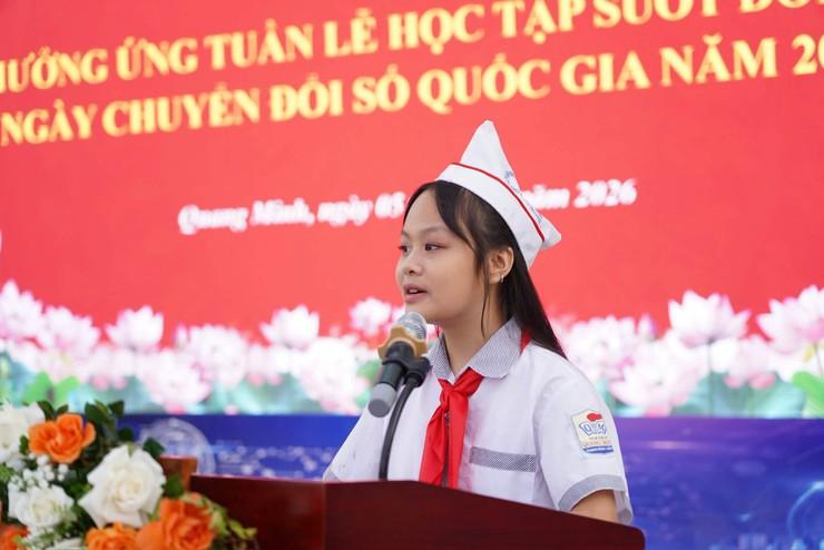 Em Lê Nguyễn Ngọc Hân, học sinh lớp 9A1, Trường Tiểu học và THCS Quang Minh đã phát biểu hưởng ứng chương trình