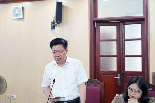 Đồng chí Phạm Anh Tuấn – UVBTV, Phó Chủ tịch UBND xã phát biểu tại hội nghị