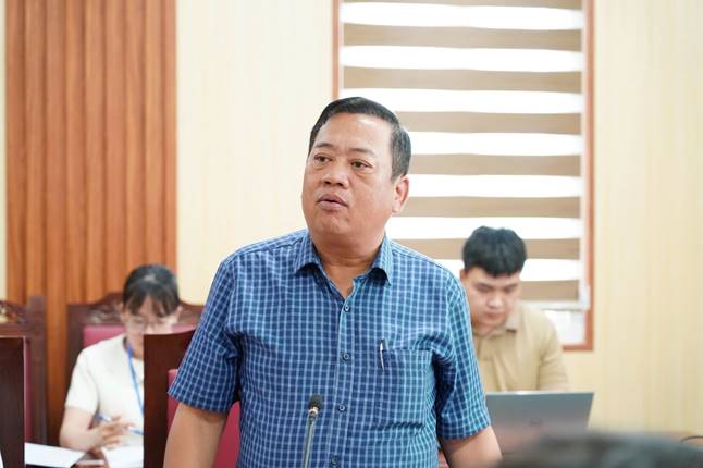 Đồng chí Hoàng Quốc Thịnh, Ủy viên Ban Thường vụ, Phó Chủ tịch UBND xã phát biểu
