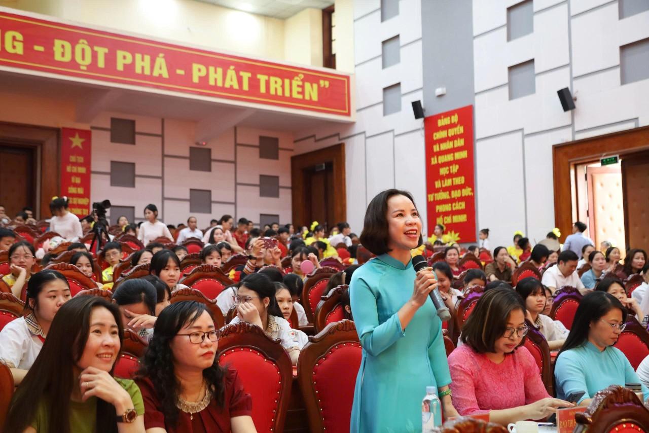 Ban giám khảo hội thi hỏi thêm câu hỏi phụ