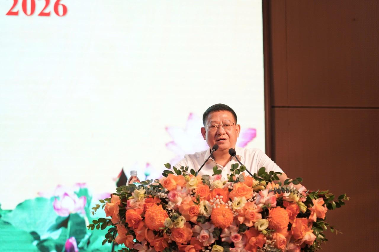 Đồng chí Hoàng Anh Tuấn - Thành ủy viên, Bí thư Đảng ủy xã phát biểu kết luận hội nghị