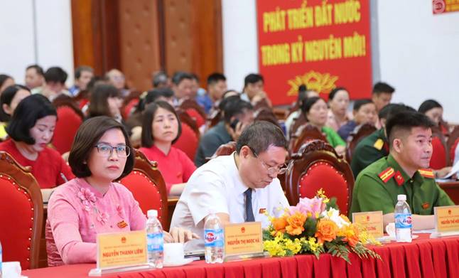 Các đại biểu tham dự kỳ họp
