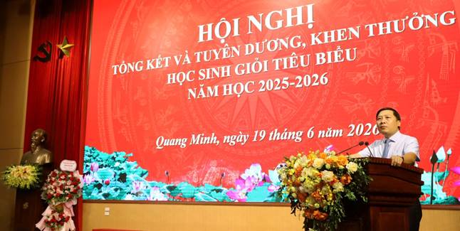 Đồng chí Nguyễn Thanh Liêm - Thành ủy viên, Bí thư Đảng ủy, Chủ tịch HĐND xã phát biểu chỉ đạo