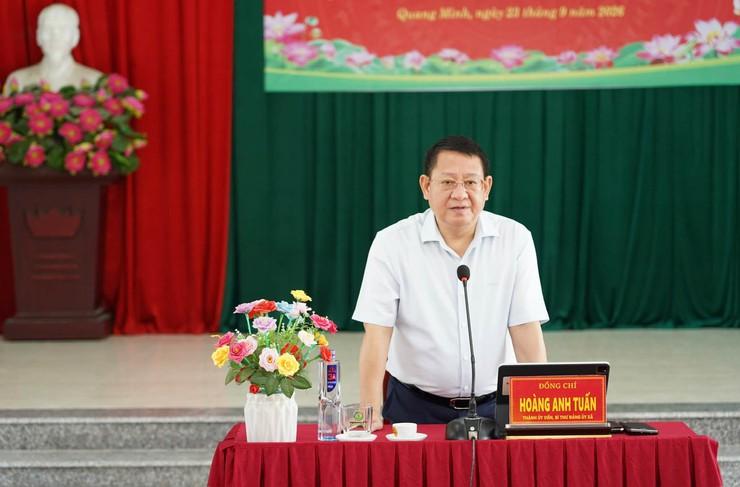 Bí thư Đảng uỷ xã Quang Minh Hoàng Anh Tuấn phát biểu kết luận hội nghị
