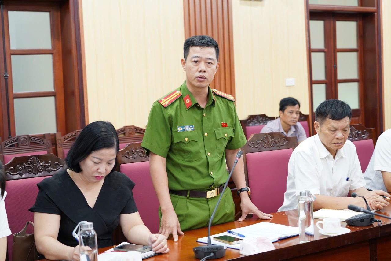 Lãnh đạo công an xã phát biểu ý kiến