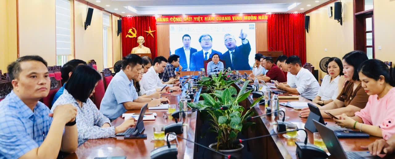 Quang cảnh hội nghị